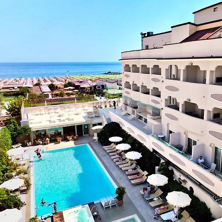 Hotel Derby Exclusive Milano Marittima Exterior photo