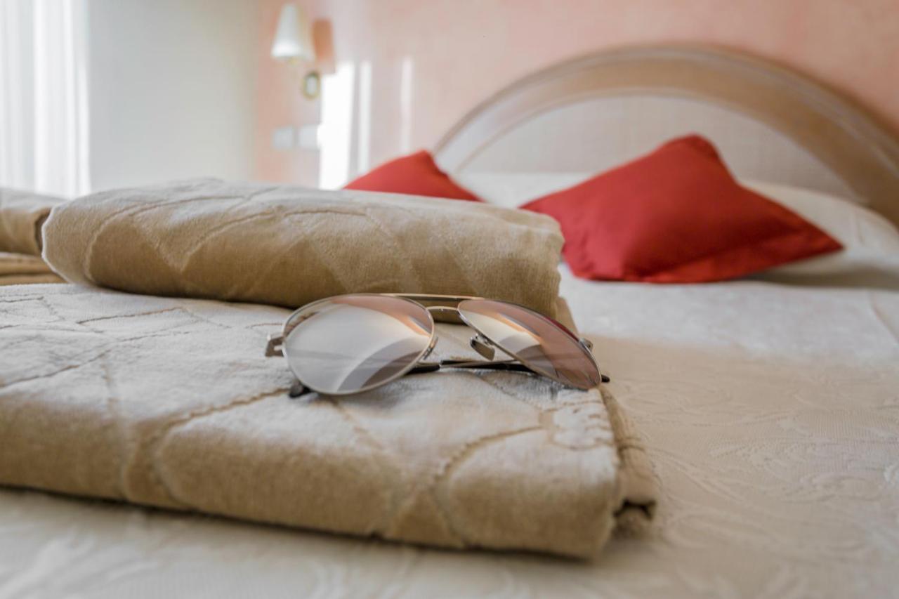 Hotel Derby Exclusive Milano Marittima Exterior photo