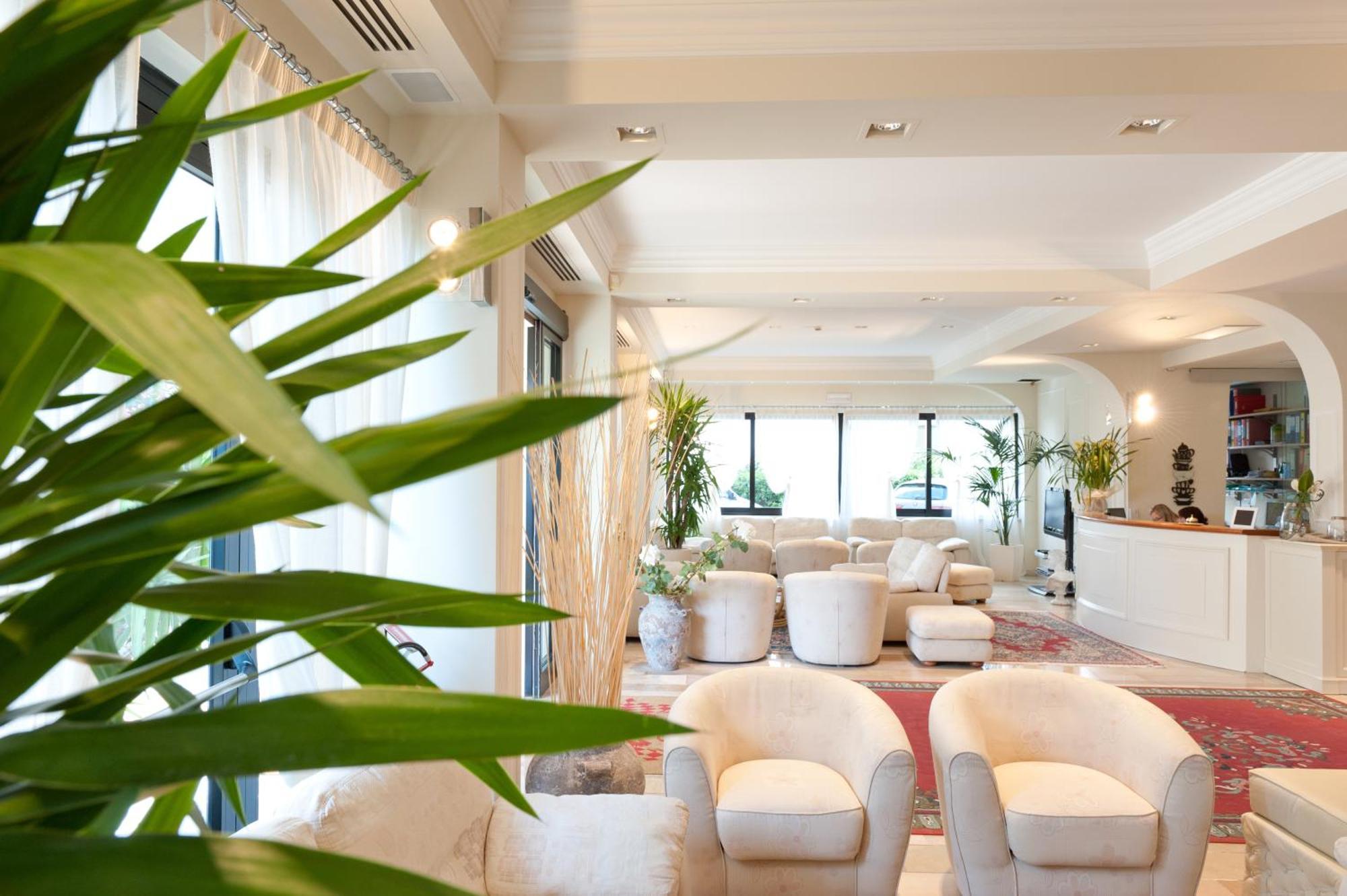 Hotel Derby Exclusive Milano Marittima Exterior photo
