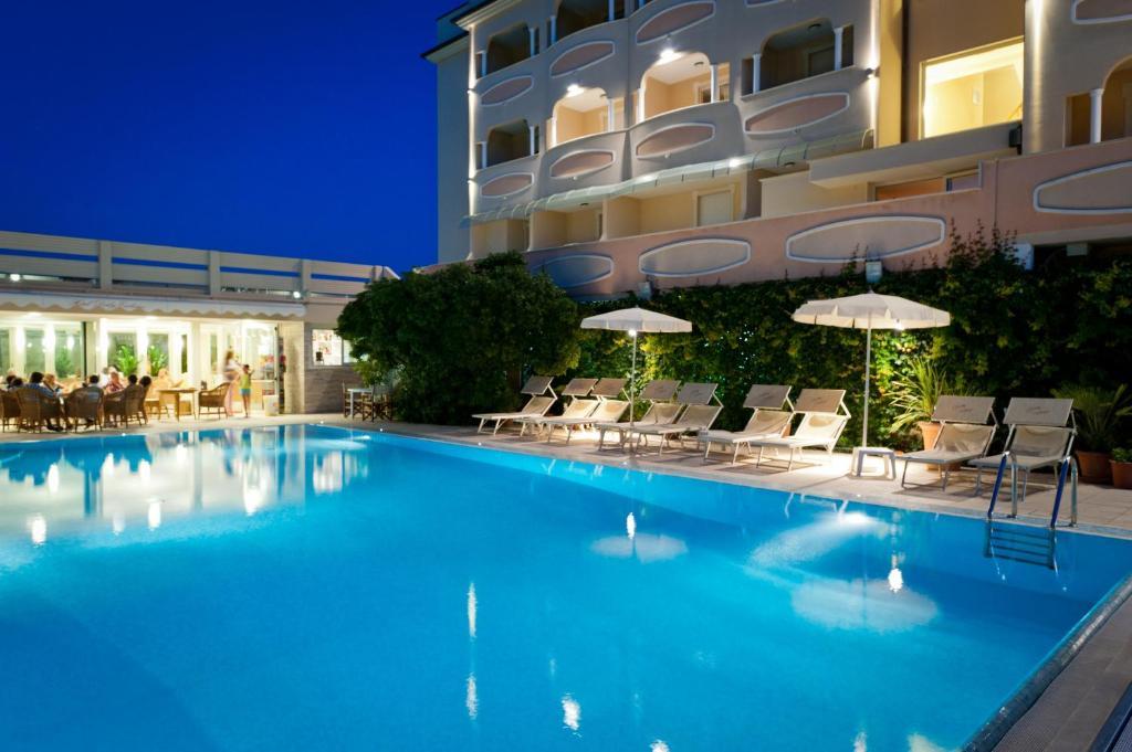 Hotel Derby Exclusive Milano Marittima Exterior photo