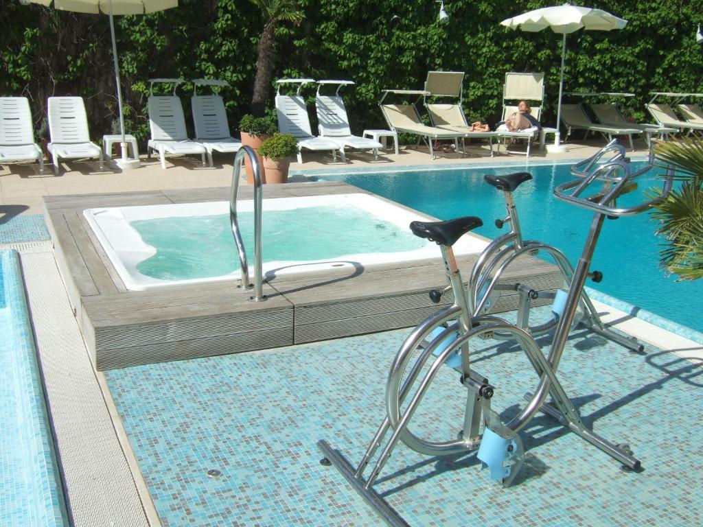 Hotel Derby Exclusive Milano Marittima Exterior photo