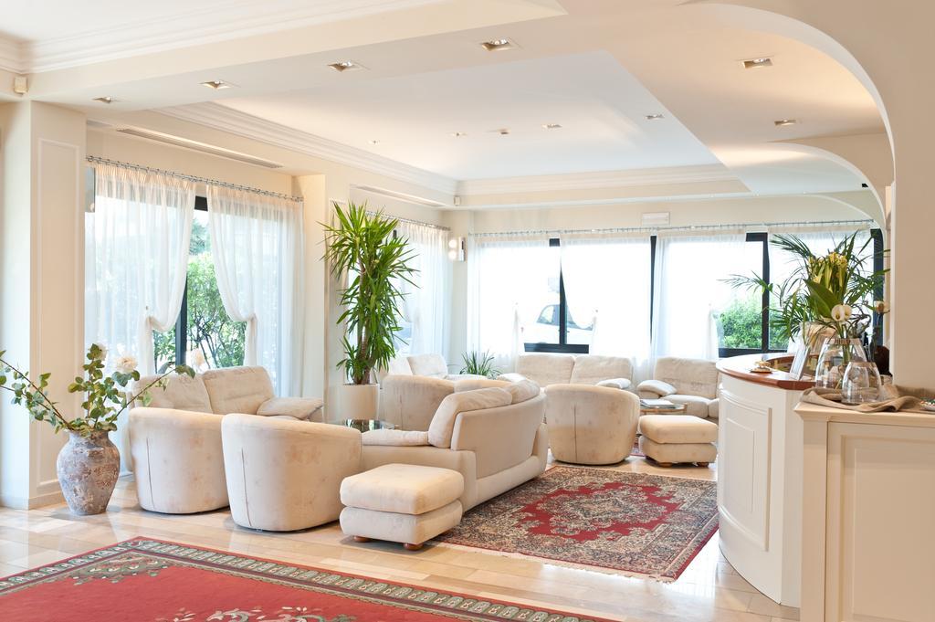 Hotel Derby Exclusive Milano Marittima Exterior photo